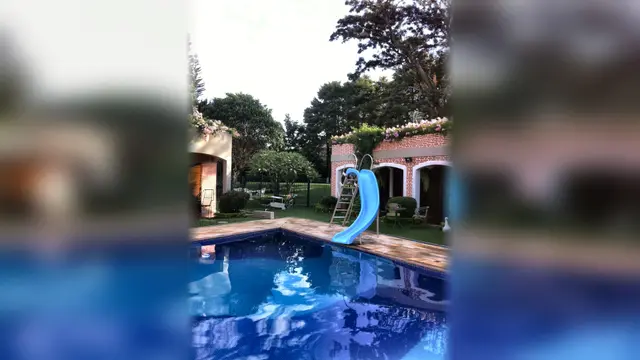 Escorregador da piscina